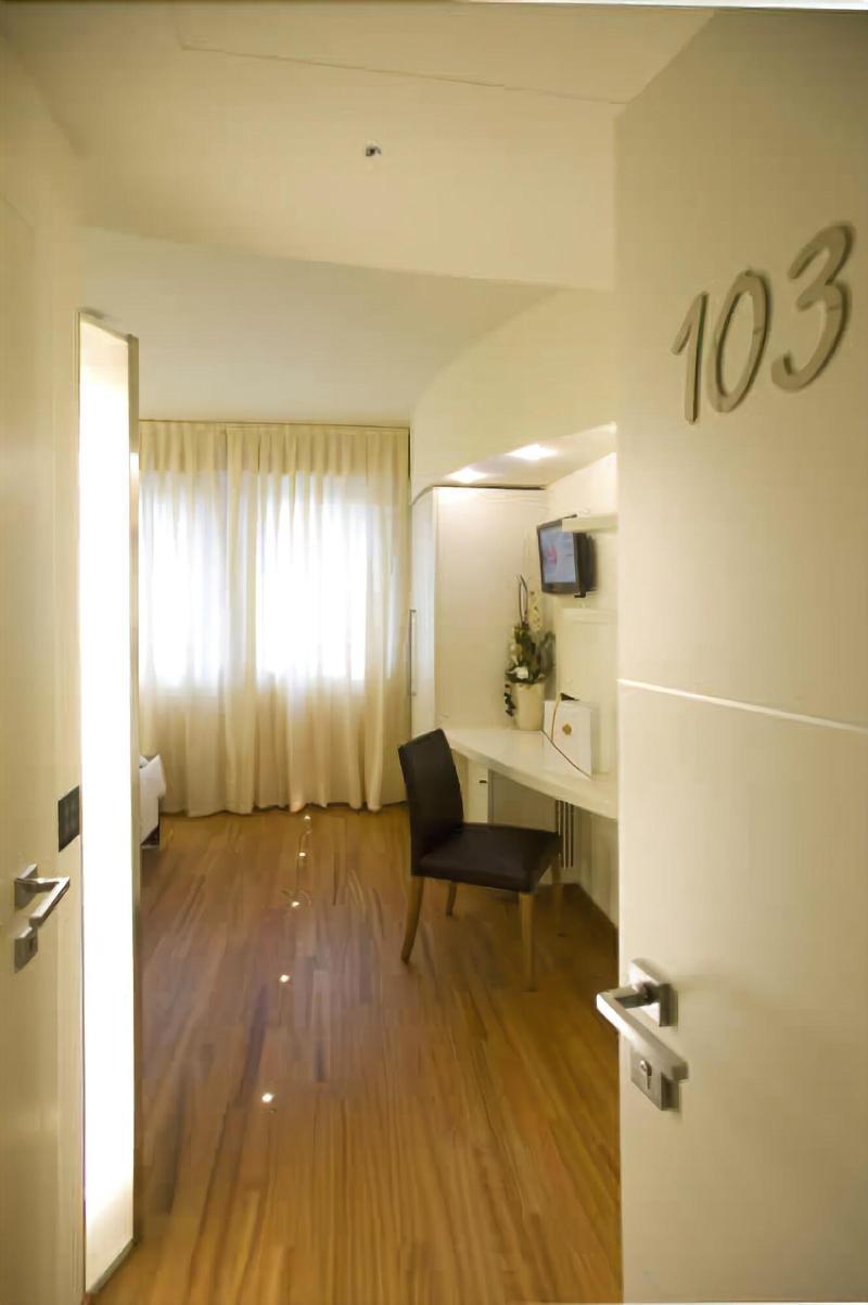 Hotel Napoleon Cherasco Εξωτερικό φωτογραφία