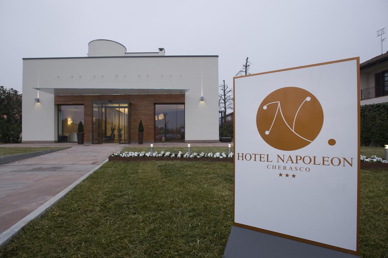 Hotel Napoleon Cherasco Εξωτερικό φωτογραφία