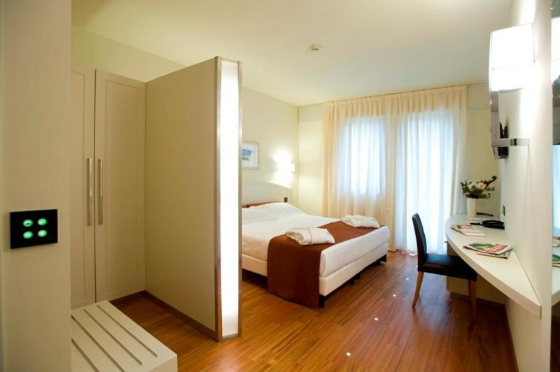 Hotel Napoleon Cherasco Εξωτερικό φωτογραφία